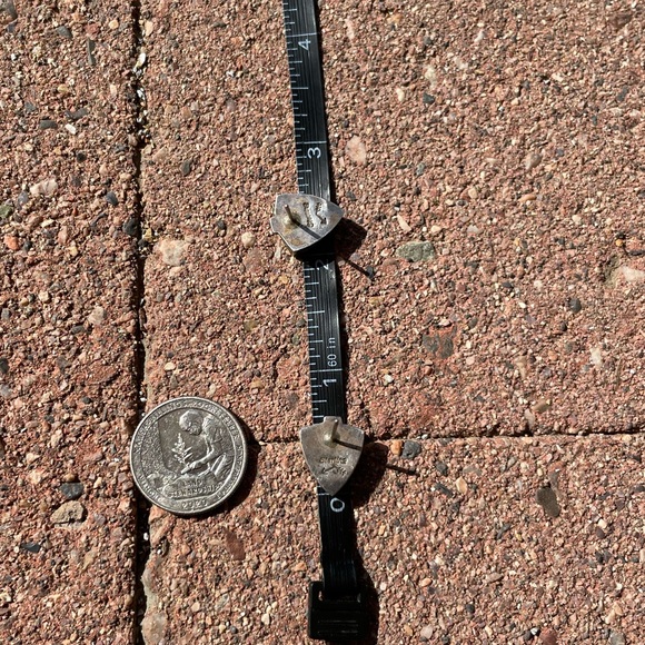 Kay Johnson stamped artisan 925 sterling flashy green opal shield earrings - Picture 9 of 17